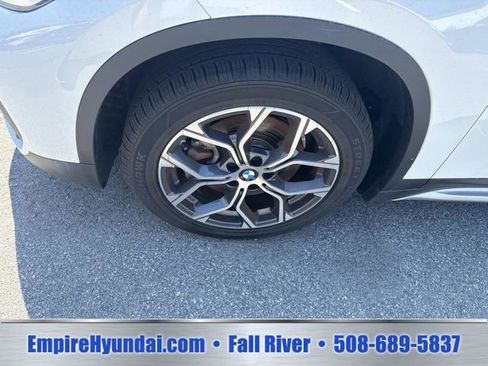 Used 2022 BMW X1 xDrive28i w/ Convenience Package AWD/4WD image 14