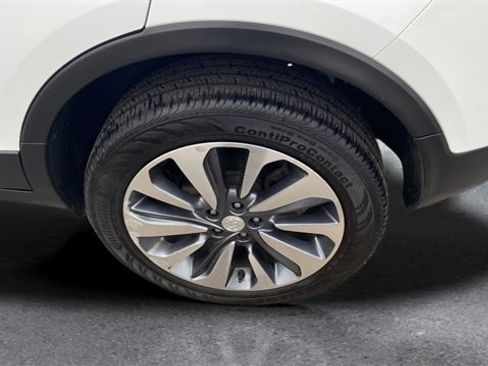 Used 2022 Buick Encore Preferred w/ Safety Package image 21