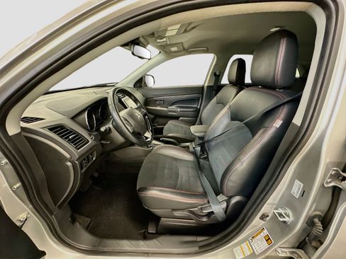 Used 2024 Mitsubishi Outlander Sport AWD image 13