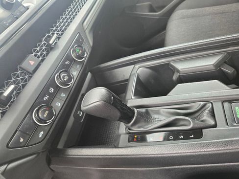Certified 2023 Honda Accord EX image 17