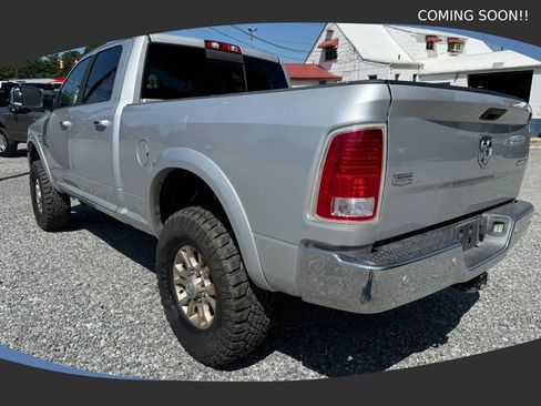 Used 2016 RAM 2500 Laramie AWD/4WD image 3