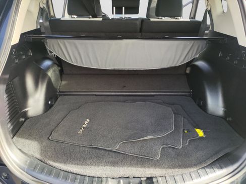 Used 2016 Toyota RAV4 XLE image 29