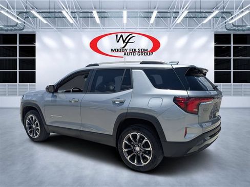 Used 2025 GMC Terrain Elevation w/ Elevation Premium Package AWD/4WD image 5