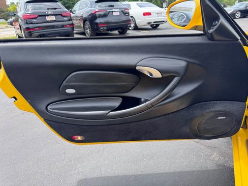Used 2003 Porsche Boxster RWD image 6