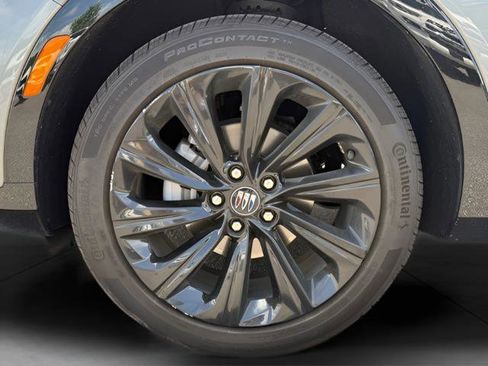 Used 2024 Buick Envista Sport Touring w/ Convenience I Package FWD image 29
