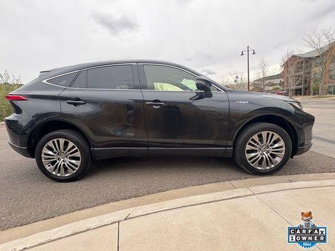 Used 2021 Toyota Venza XLE w/ Softex Package image 10