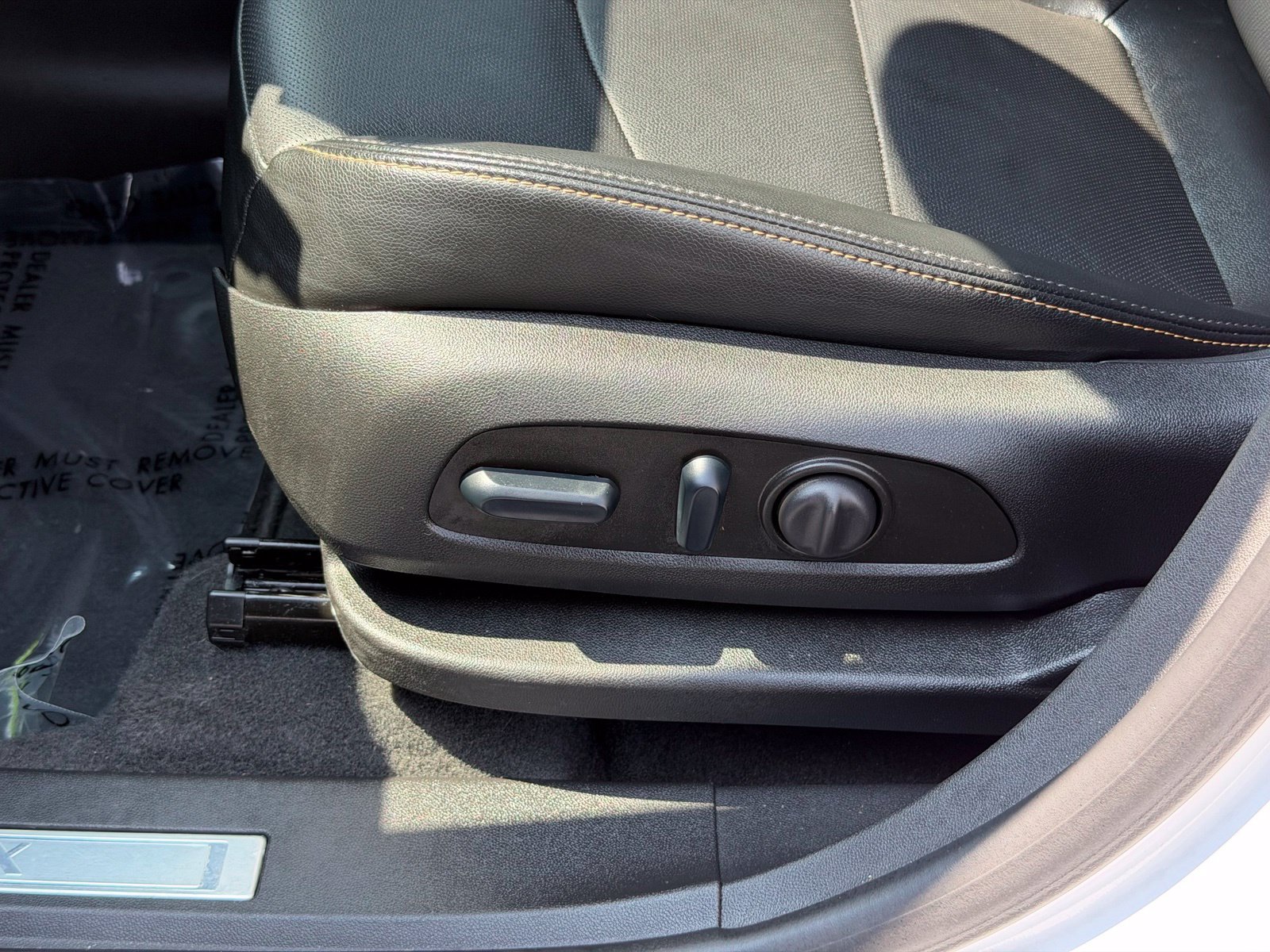 Used 2024 Chevrolet Equinox Premier FWD image 16