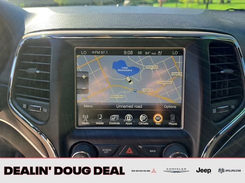 Used 2015 Jeep Grand Cherokee Limited w/ Luxury Group II AWD/4WD image 20
