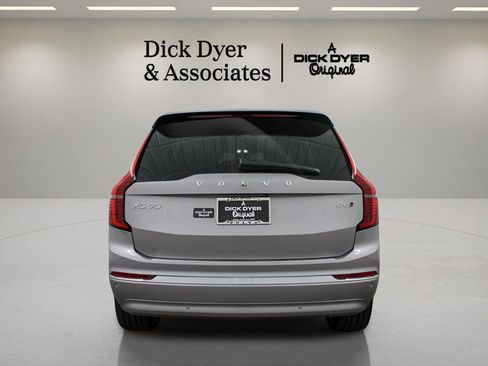 New 2026 Volvo XC90 B6 Plus w/ Protection Package Premier AWD/4WD image 3
