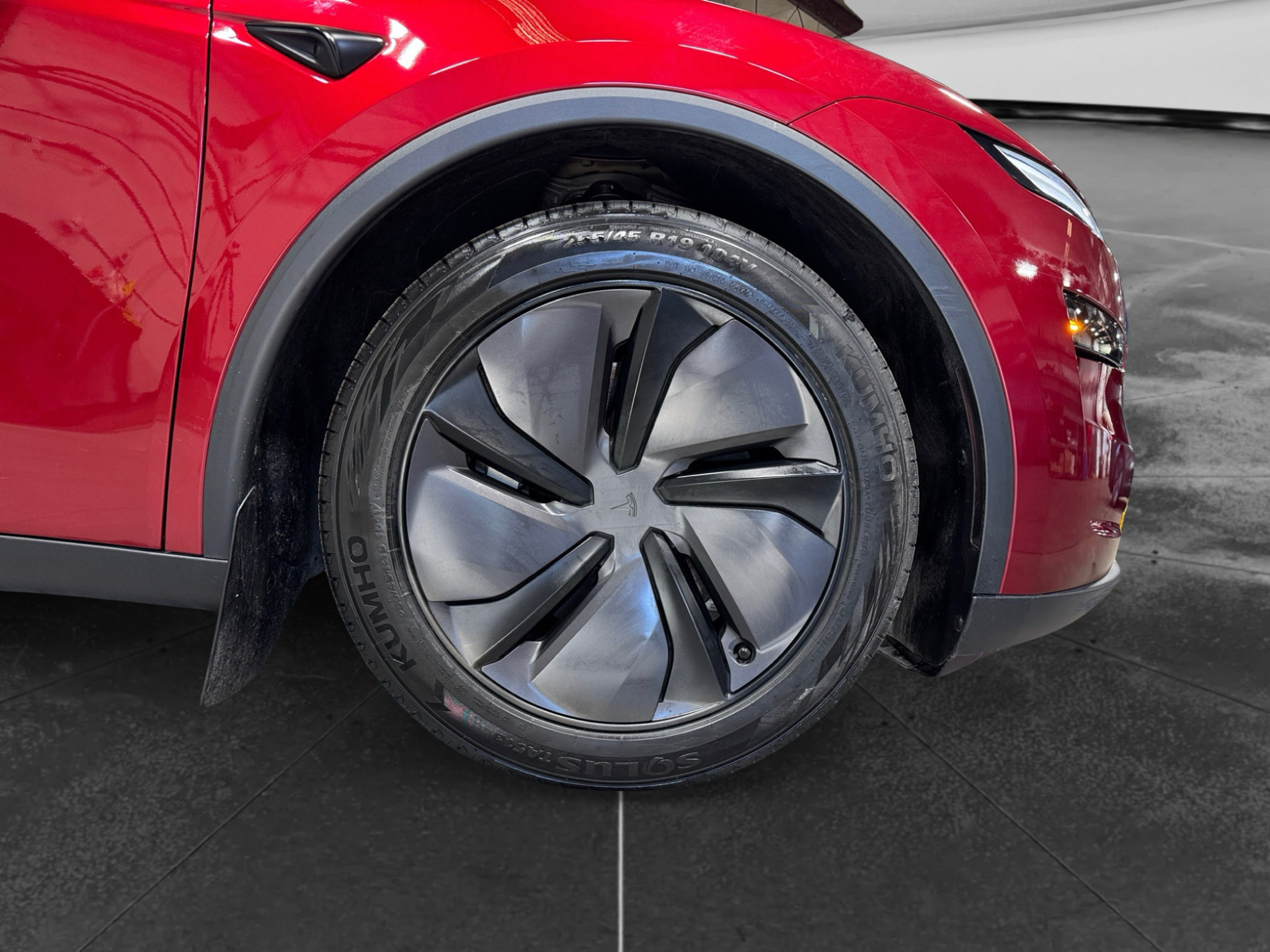 Used 2026 Tesla Model Y Long Range AWD/4WD image 36