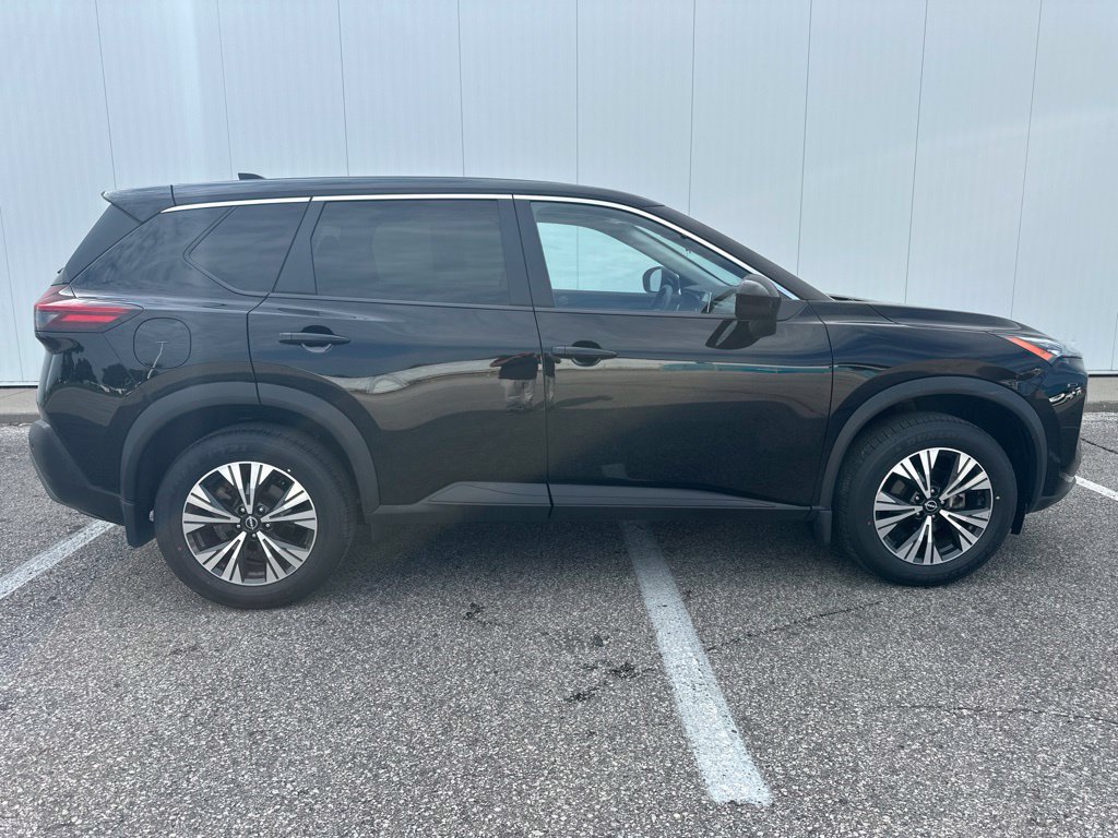 Used 2023 Nissan Rogue SV AWD/4WD image 9