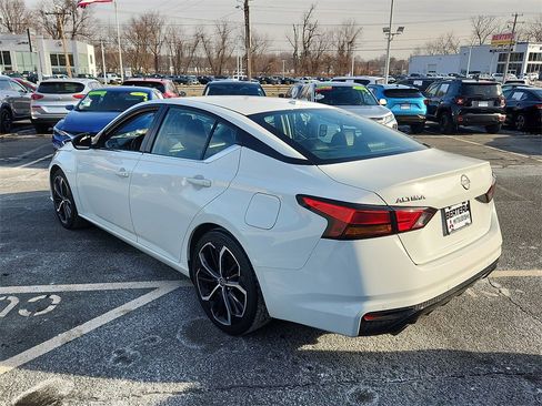 Used 2023 Nissan Altima 2.5 SR image 4