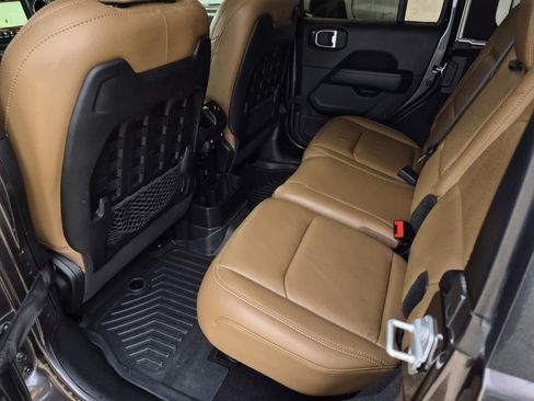 Used 2020 Jeep Wrangler Unlimited Rubicon image 14