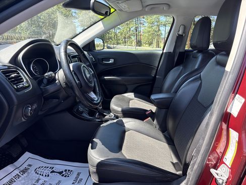 Used 2021 Jeep Compass Latitude AWD/4WD image 20