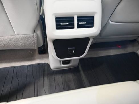 Used 2023 GMC Terrain Denali AWD/4WD image 27