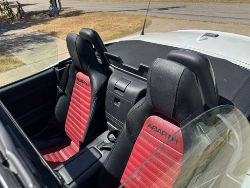 Used 2019 FIAT 124 Spider Abarth w/ Convenience Group RWD image 26