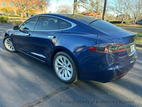 Used 2018 Tesla Model S 75D image 3