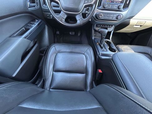 Used 2020 Chevrolet Colorado Z71 image 12
