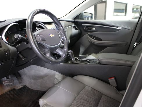 Used 2019 Chevrolet Impala LT image 13