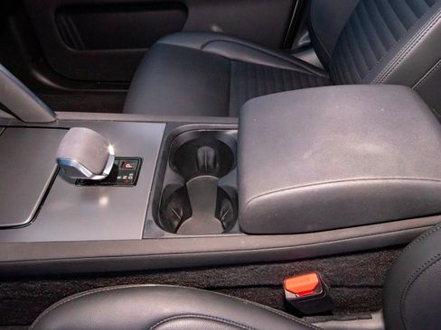 Used 2025 Land Rover Discovery Sport S image 28