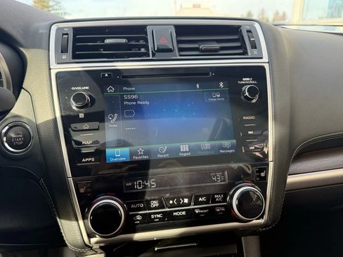 Used 2019 Subaru Outback 3.6R Touring image 18