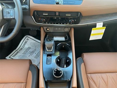 New 2026 Nissan Rogue Platinum w/ Platinum Premium Package image 11