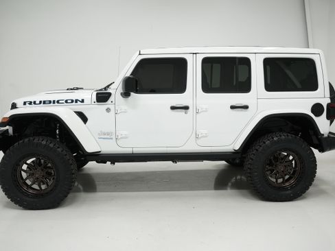 Used 2022 Jeep Wrangler Unlimited Rubicon 4xe w/ Cold Weather Group image 7