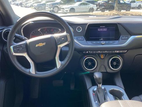 Used 2022 Chevrolet Blazer LT FWD image 5