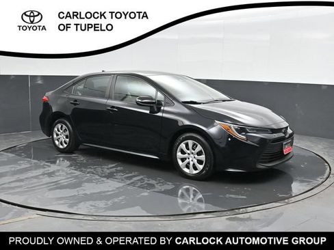 Used 2024 Toyota Corolla LE FWD image 6