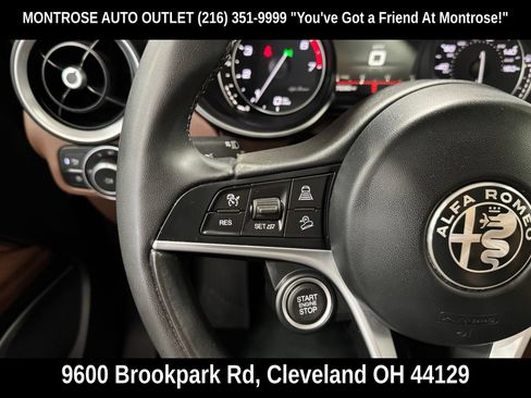 Used 2019 Alfa Romeo Stelvio AWD image 21