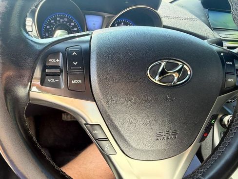 Used 2015 Hyundai Genesis 3.8 RWD image 21