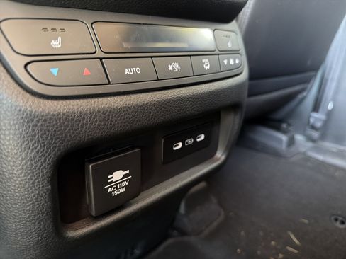 Certified 2025 Honda Pilot Elite image 26