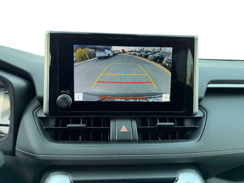 Used 2023 Toyota RAV4 LE image 21