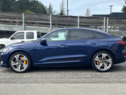 Used 2022 Audi e-tron Prestige w/ Prestige Package image 7