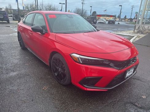 Used 2023 Honda Civic Sport image 1