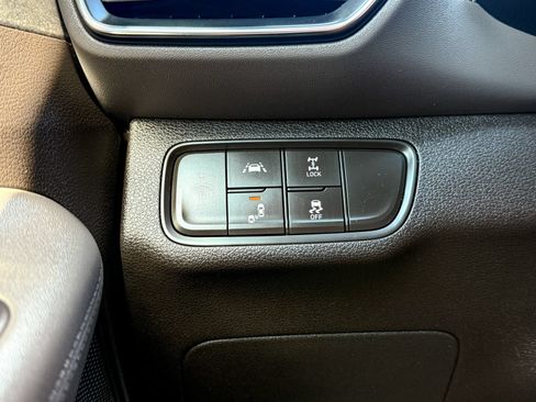 Used 2019 Hyundai Santa Fe SE AWD/4WD image 44