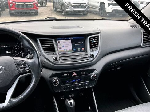 Used 2018 Hyundai Tucson Limited w/ Ultimate Package 02 FWD image 9
