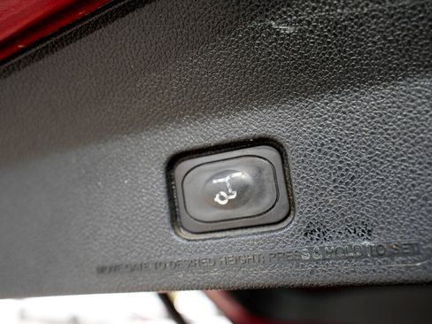 Used 2018 Ford Explorer Sport image 21