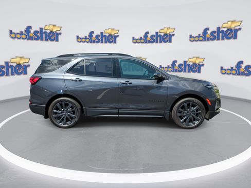 Certified 2022 Chevrolet Equinox RS image 2