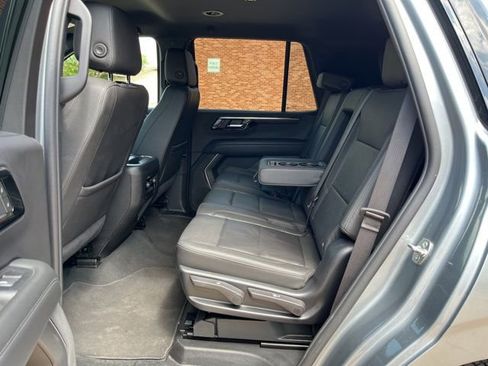 Used 2025 Chevrolet Tahoe Z71 AWD/4WD image 29