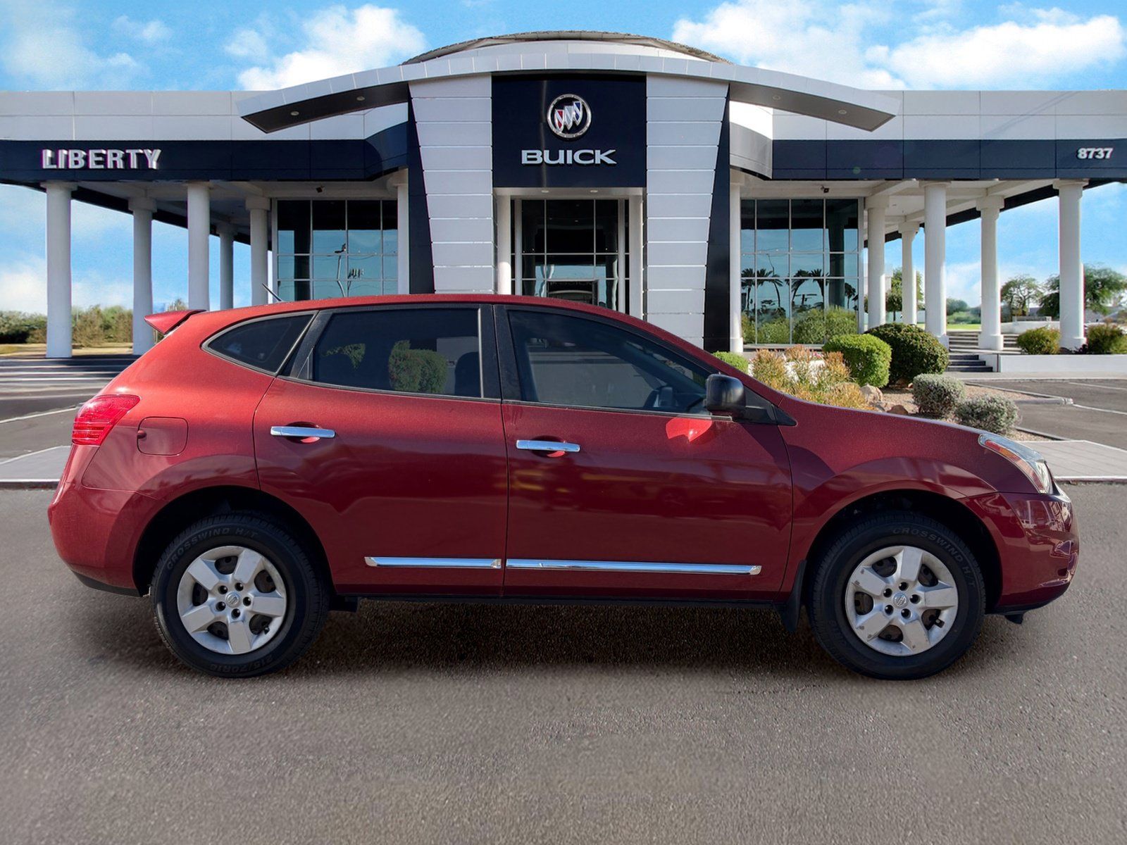Used 2013 Nissan Rogue S FWD image 3