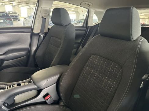 Used 2023 Honda HR-V LX image 13