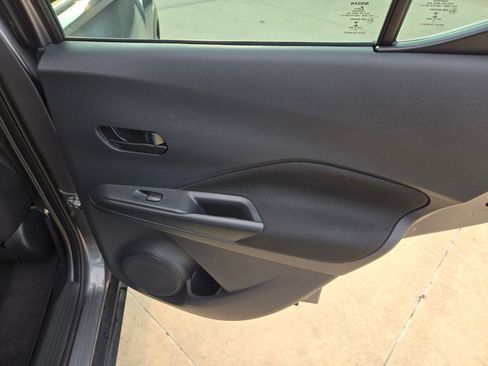 Used 2021 Nissan Kicks S image 26