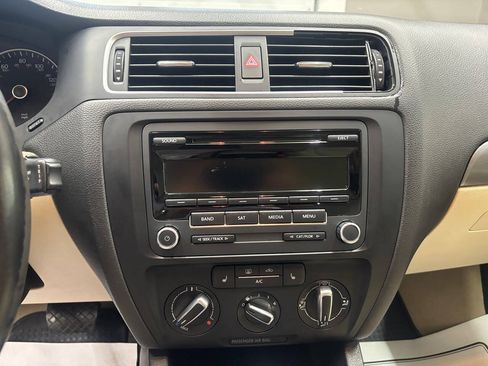 Used 2014 Volkswagen Jetta TDI FWD image 21