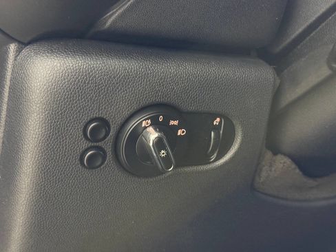 Used 2015 MINI Cooper 2-Door Hardtop image 34