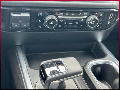 Used 2024 Chevrolet Silverado 1500 LTZ w/ LTZ Premium Package AWD/4WD image 33