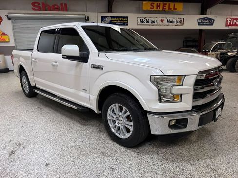 Used 2015 Ford F150 Lariat w/ Equipment Group 501A Mid RWD image 11