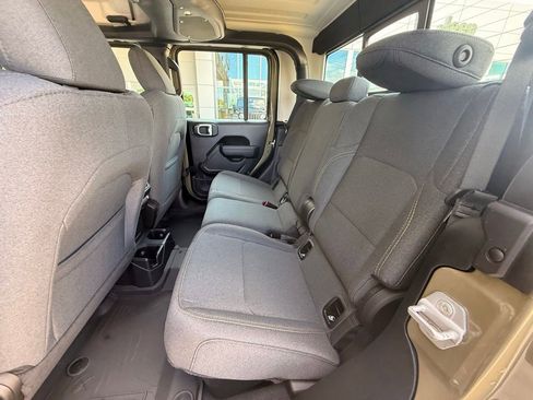 New 2026 Jeep Gladiator Sport AWD/4WD image 24