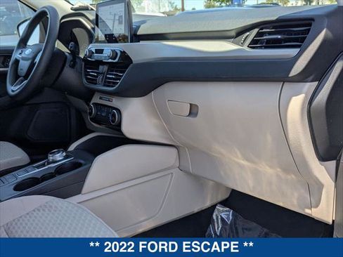 Certified 2022 Ford Escape SE image 23
