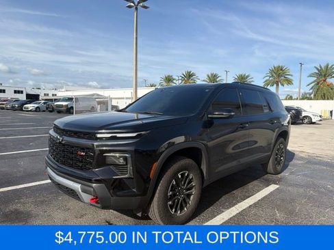 Used 2024 Chevrolet Traverse Z71 w/ Enhanced Driving Package AWD/4WD image 3